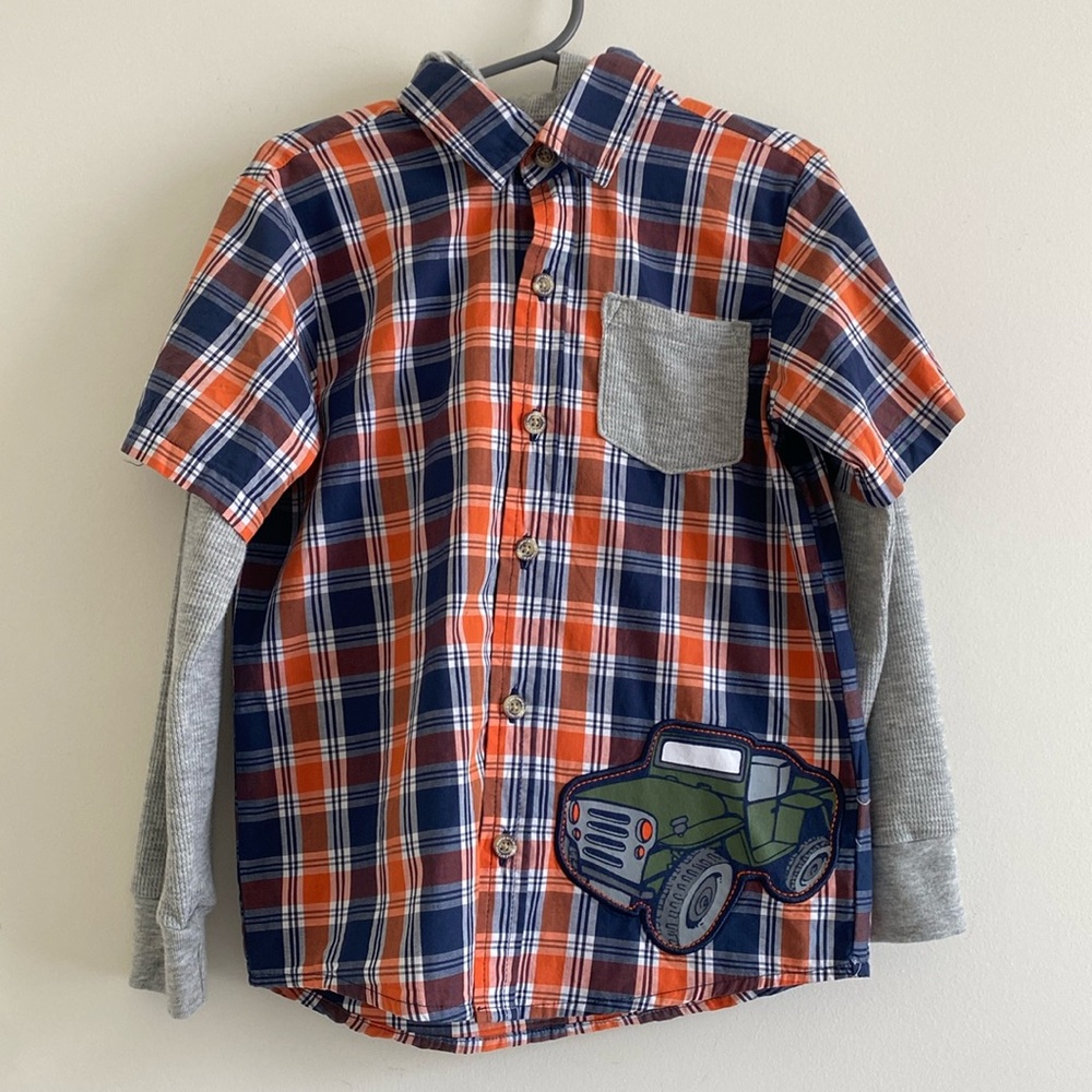 *NWOT* Wonderkids Boys’ Long Sleeve Hooded Button Down Shirt